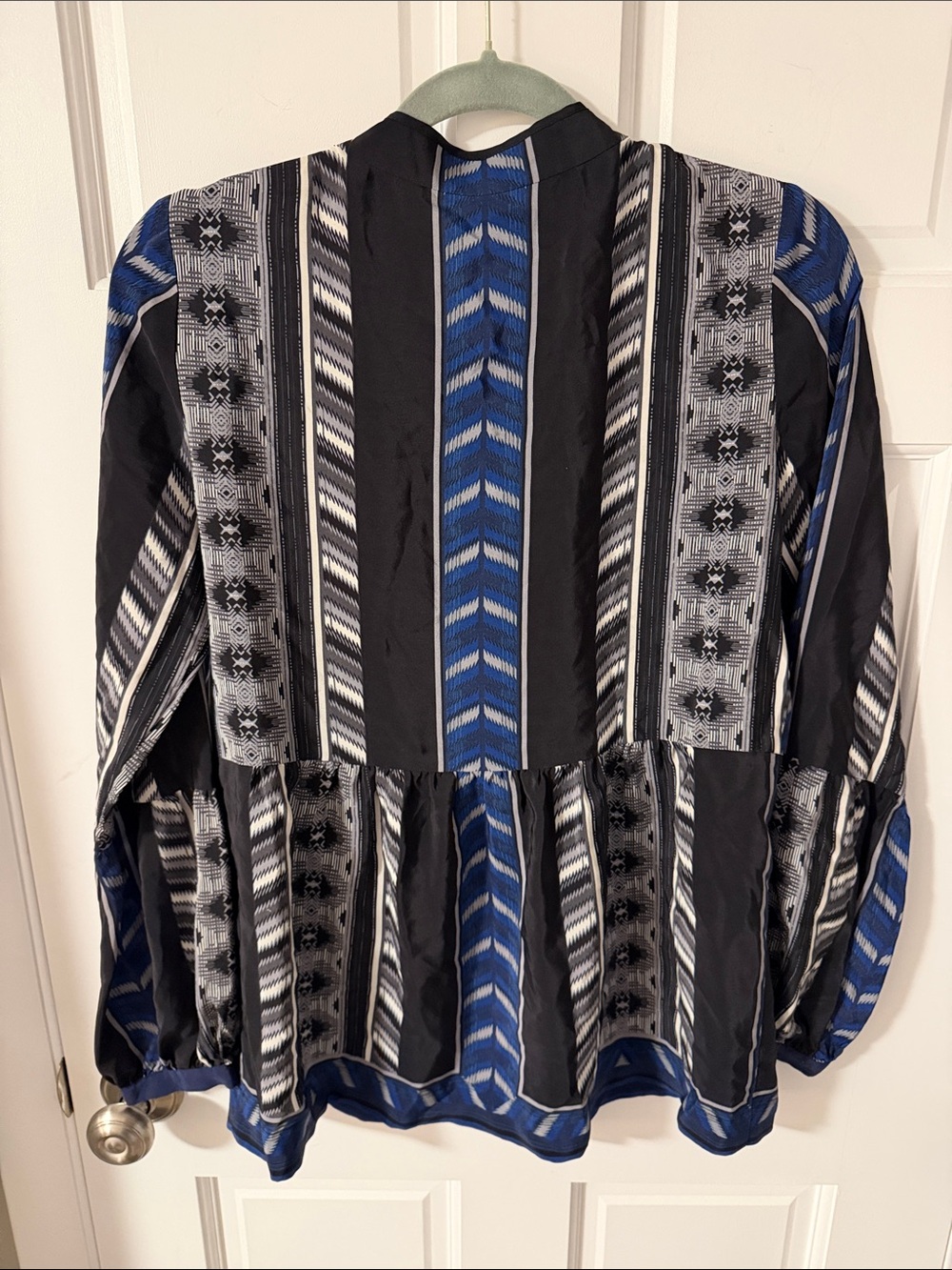 Twelfth Street by Cynthia Vincent Boho Geometric Silk Blouse Blue Black Size M - Picture 6 of 7
